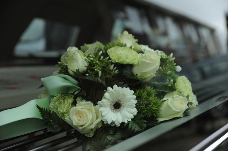 funeraire-BANDOL-min_flowers-4839339